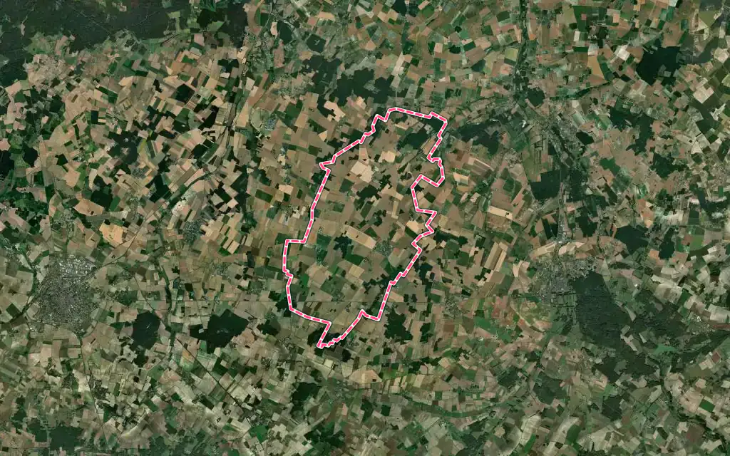 Vue satellite de Ceaux-en-Loudun avec ses contours administratifs