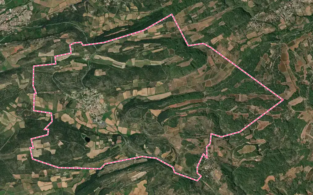 Vue satellite de Cébazan avec ses contours administratifs