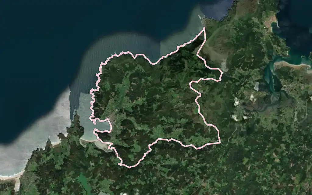 Vista satélite de Cedeira con su contorno administrativo