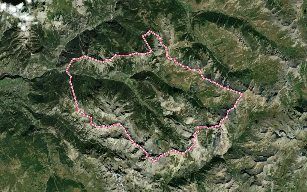 Vue satellite de Ceillac avec ses contours administratifs