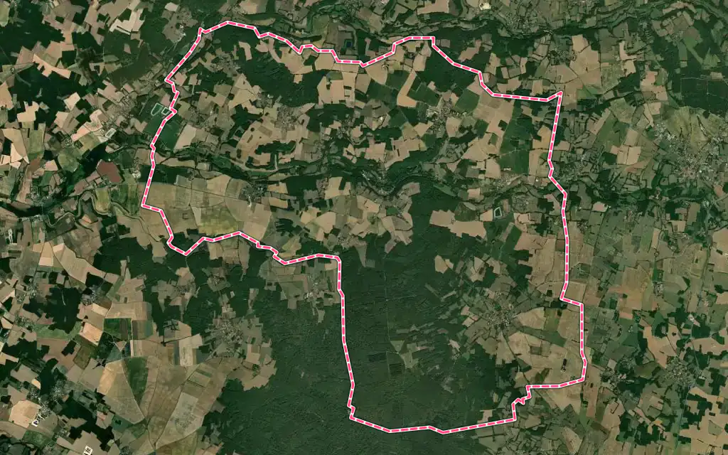 Vue satellite de Cellefrouin avec ses contours administratifs