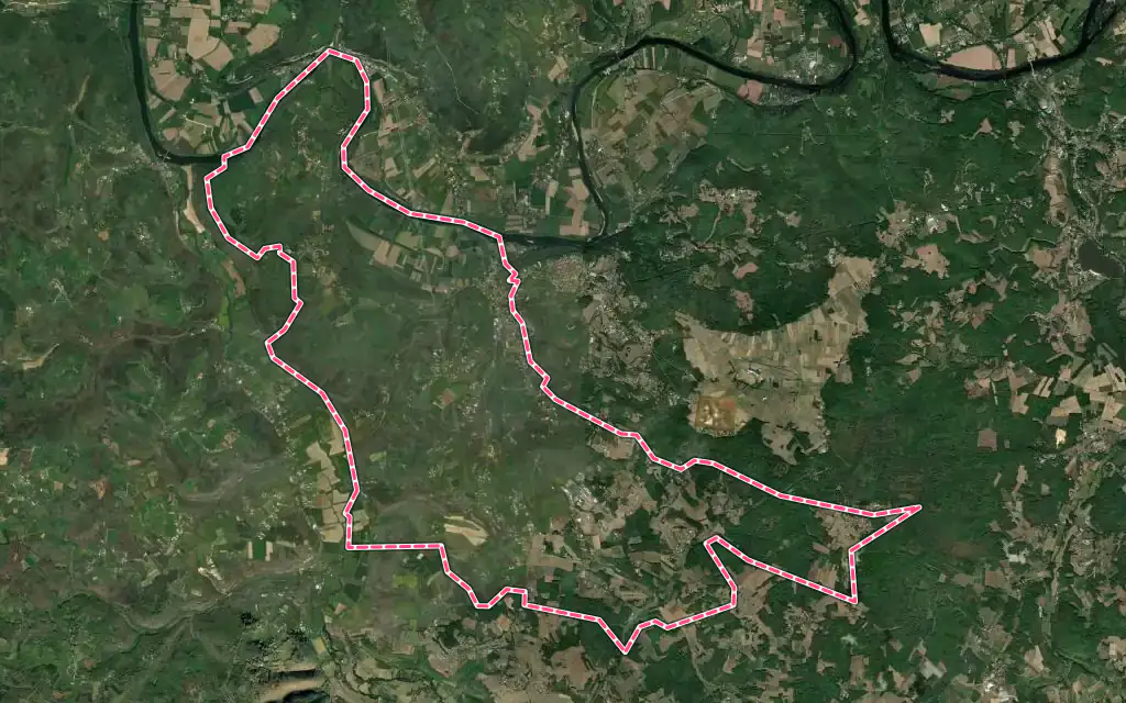 Vue satellite de Cénac-et-Saint-Julien avec ses contours administratifs