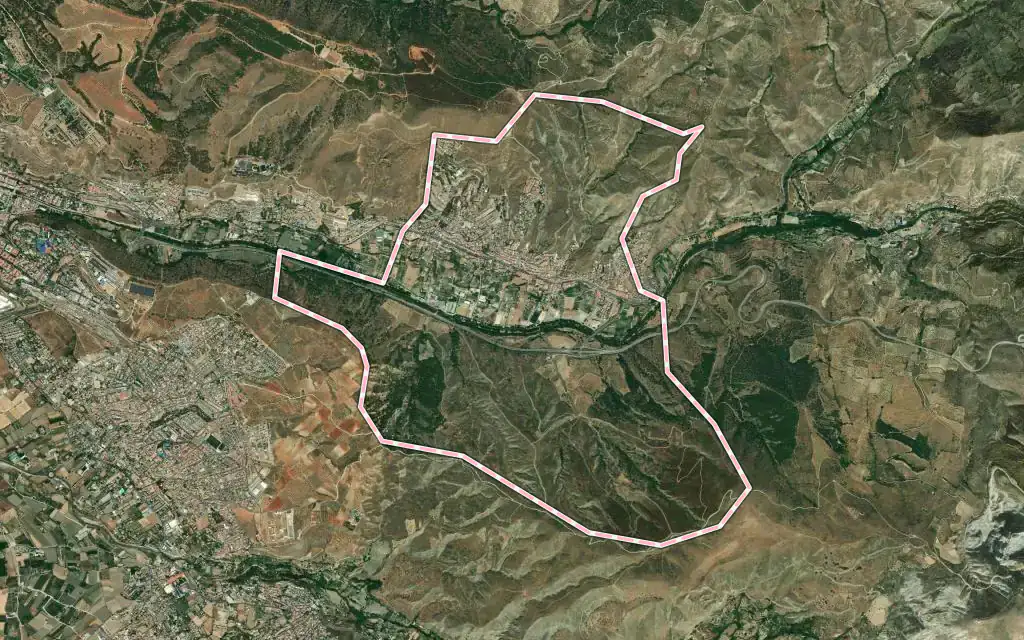 Vista satélite de Cenes de la Vega con su contorno administrativo