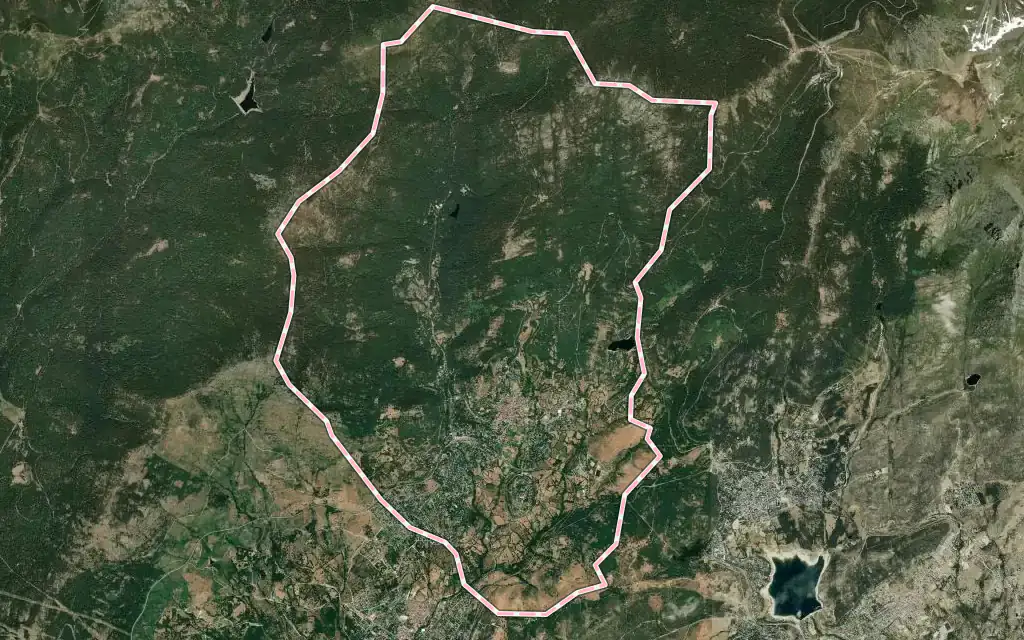 Vista satélite de Cercedilla con su contorno administrativo