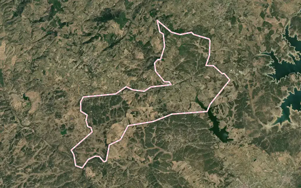 Vista satélite de Cerezo con su contorno administrativo