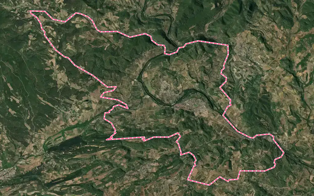 Vue satellite de Cessenon-sur-Orb avec ses contours administratifs