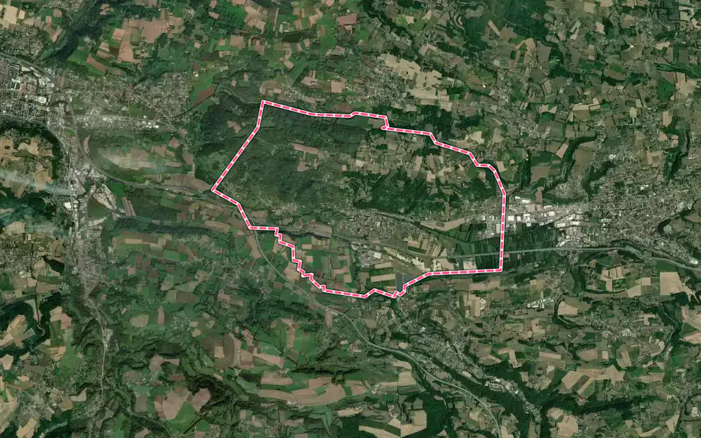 Vue satellite de Cessieu avec ses contours administratifs