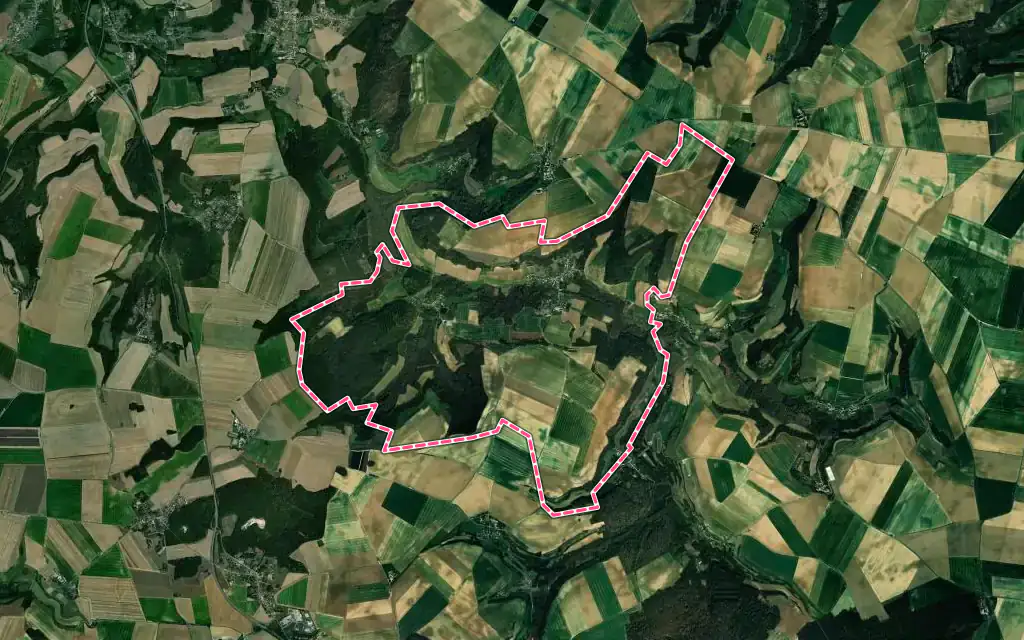 Vue satellite de Chacrise avec ses contours administratifs