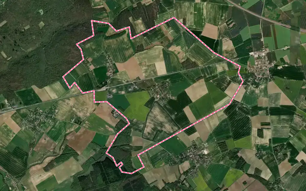 Vue satellite de Chaignes avec ses contours administratifs