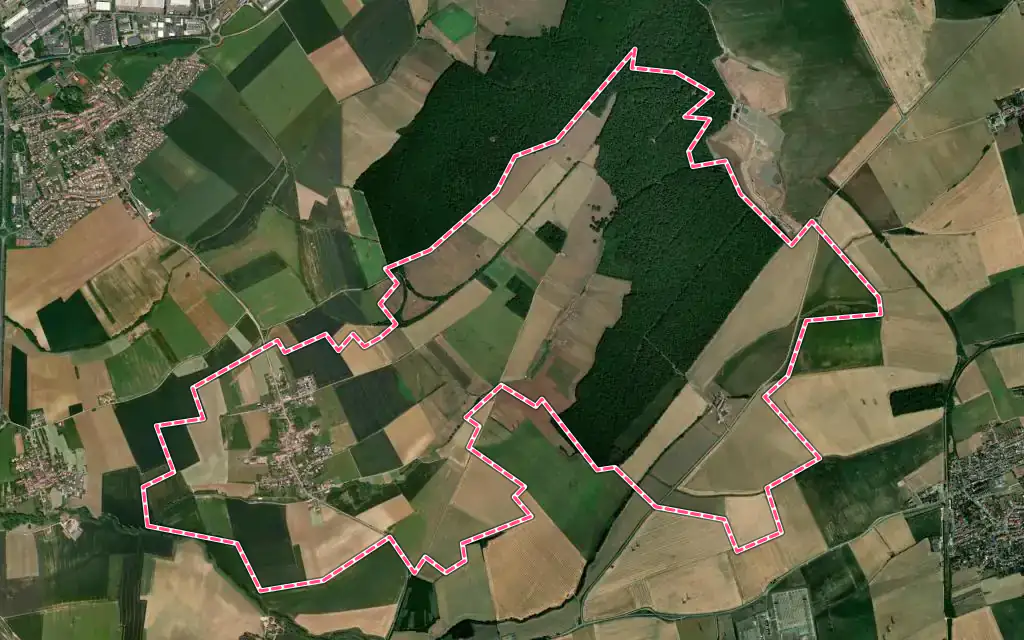 Vue satellite de Chailly-lès-Ennery avec ses contours administratifs