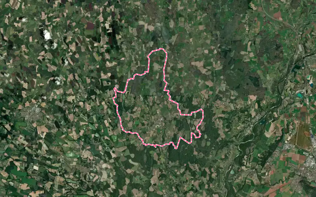 Vue satellite de Chalamont avec ses contours administratifs