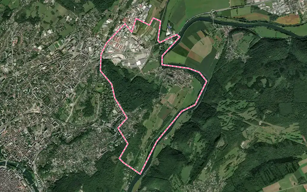 Vue satellite de Chalezeule avec ses contours administratifs