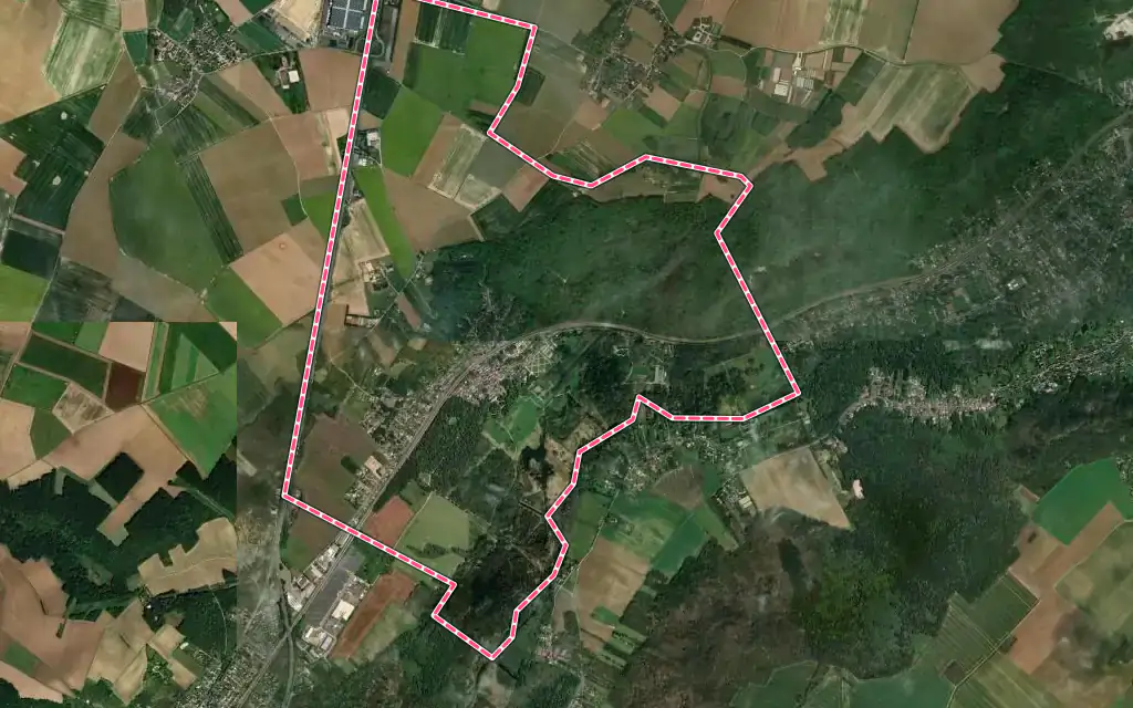 Vue satellite de Chamarande avec ses contours administratifs