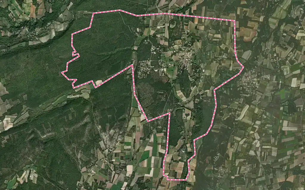 Vue satellite de Chamaret avec ses contours administratifs
