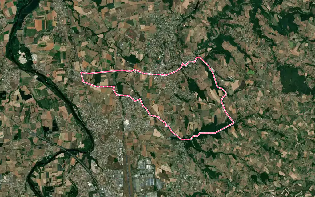 Vue satellite de Chambœuf avec ses contours administratifs