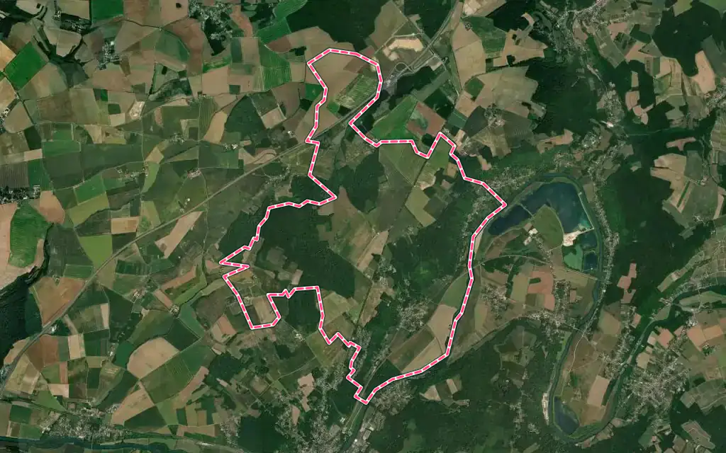 Vue satellite de Chamigny avec ses contours administratifs