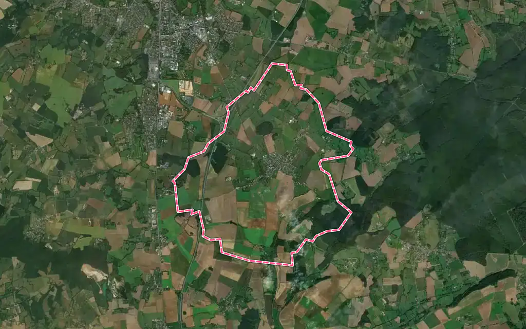 Vue satellite de Champfleur avec ses contours administratifs