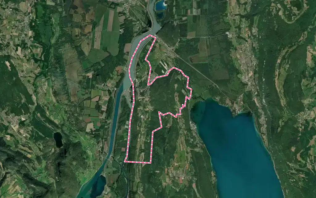 Vue satellite de Chanaz avec ses contours administratifs