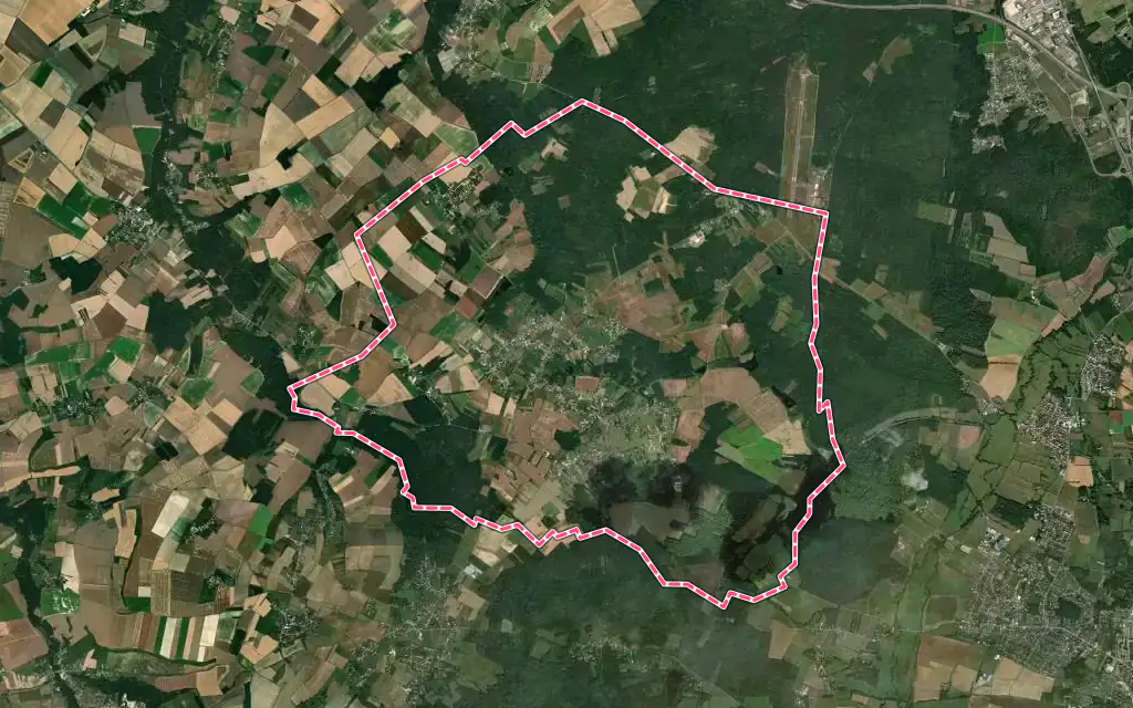 Vue satellite de Charbuy avec ses contours administratifs