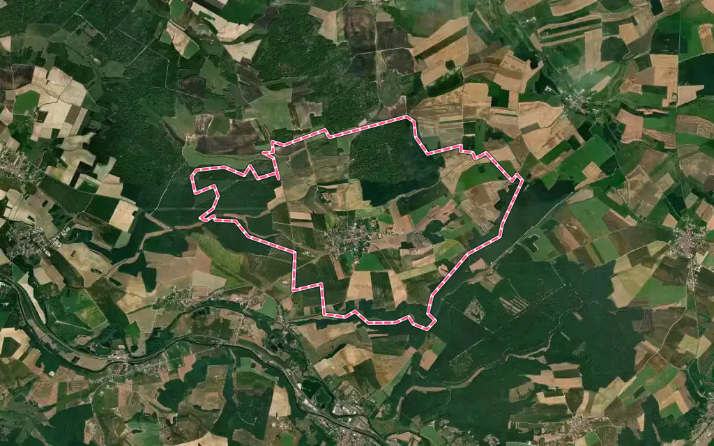 Vue satellite de Chardogne avec ses contours administratifs
