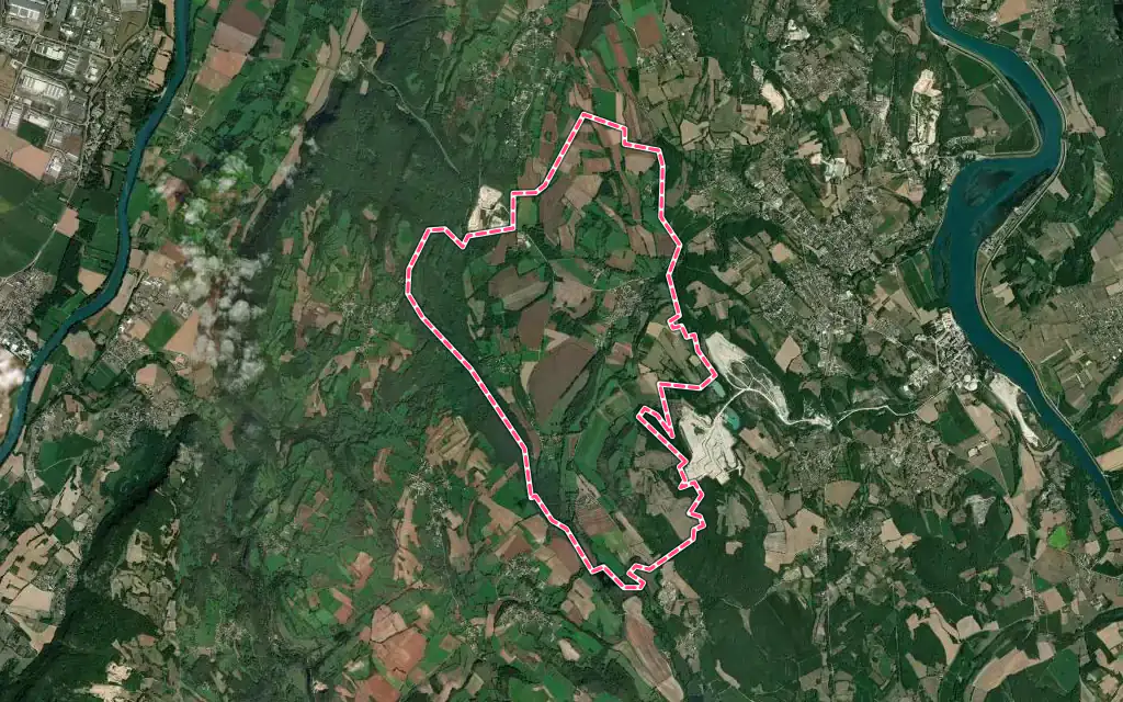 Vue satellite de Charette avec ses contours administratifs