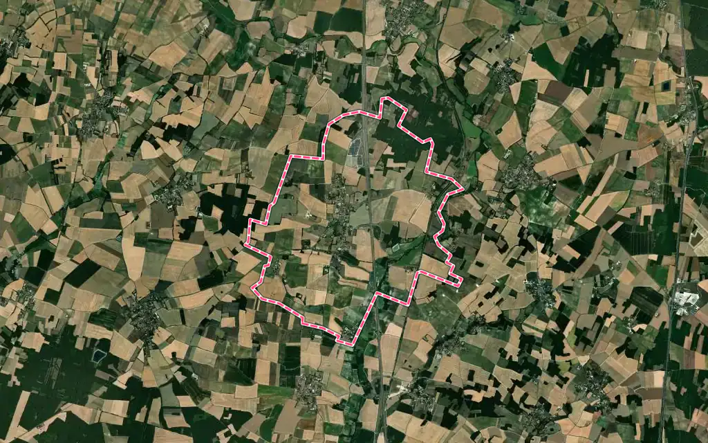 Vue satellite de Charmé avec ses contours administratifs