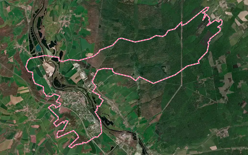 Vue satellite de Charmes avec ses contours administratifs