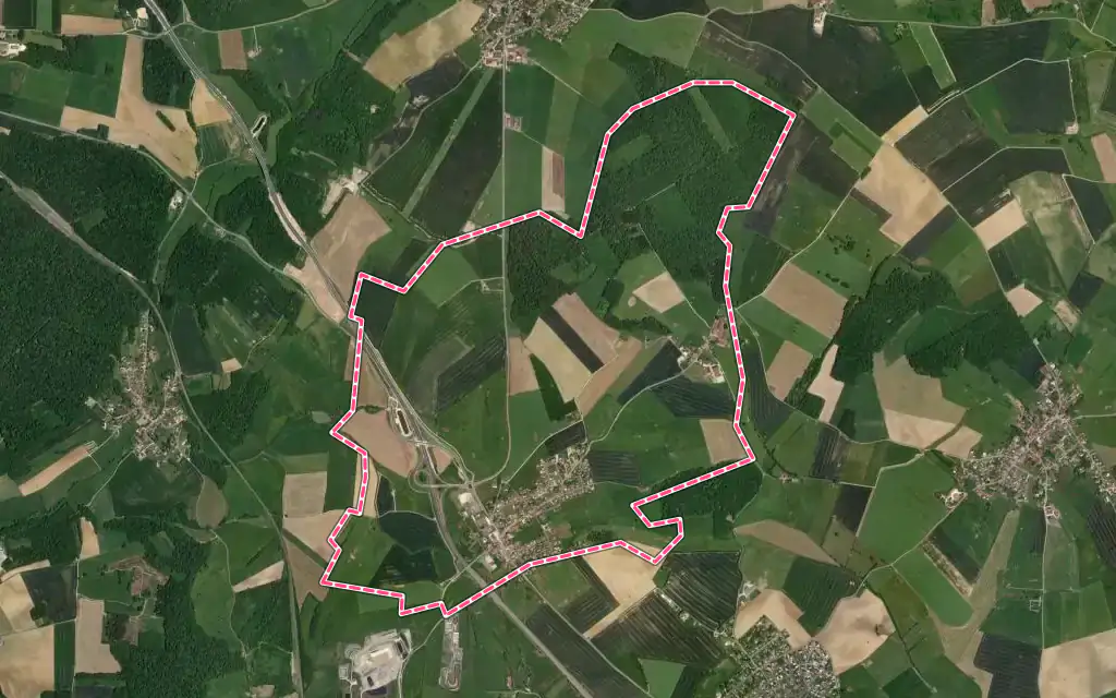 Vue satellite de Charmoille avec ses contours administratifs