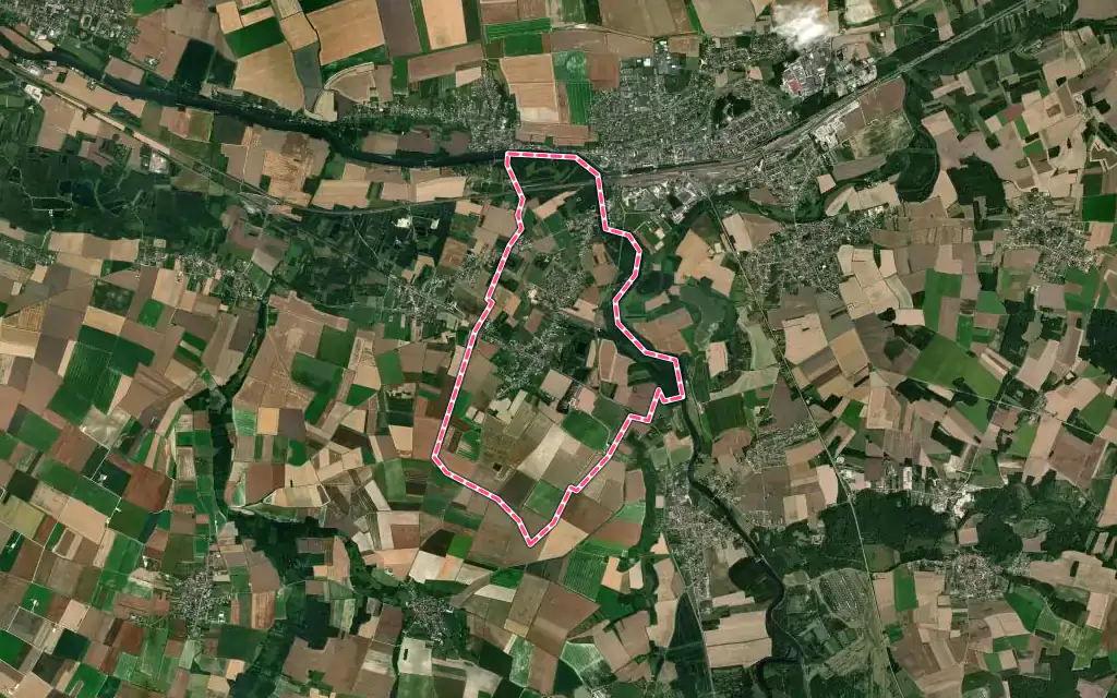 Vue satellite de Charmoy avec ses contours administratifs