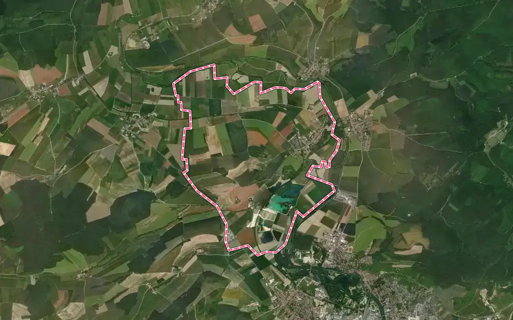 Vue satellite de Charny-sur-Meuse avec ses contours administratifs