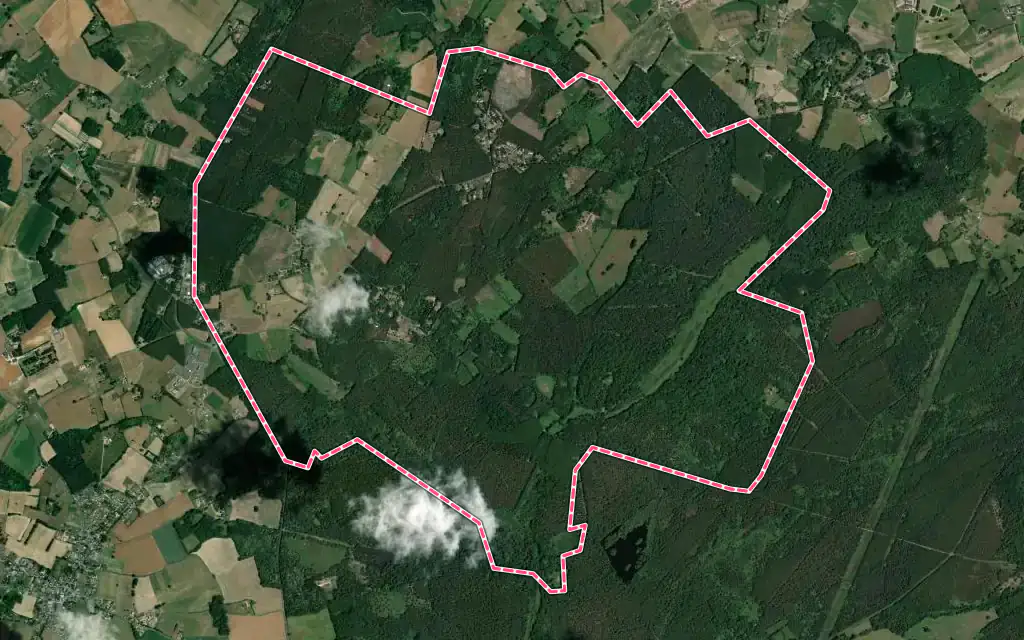 Vue satellite de Château-l'Hermitage avec ses contours administratifs