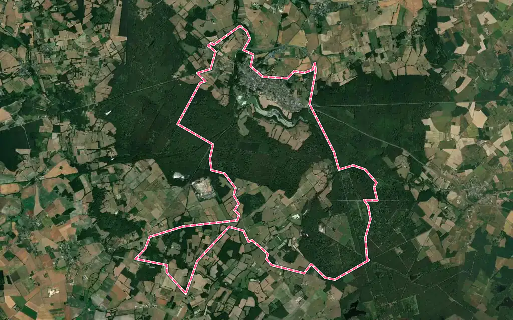 Vue satellite de Château-la-Vallière avec ses contours administratifs