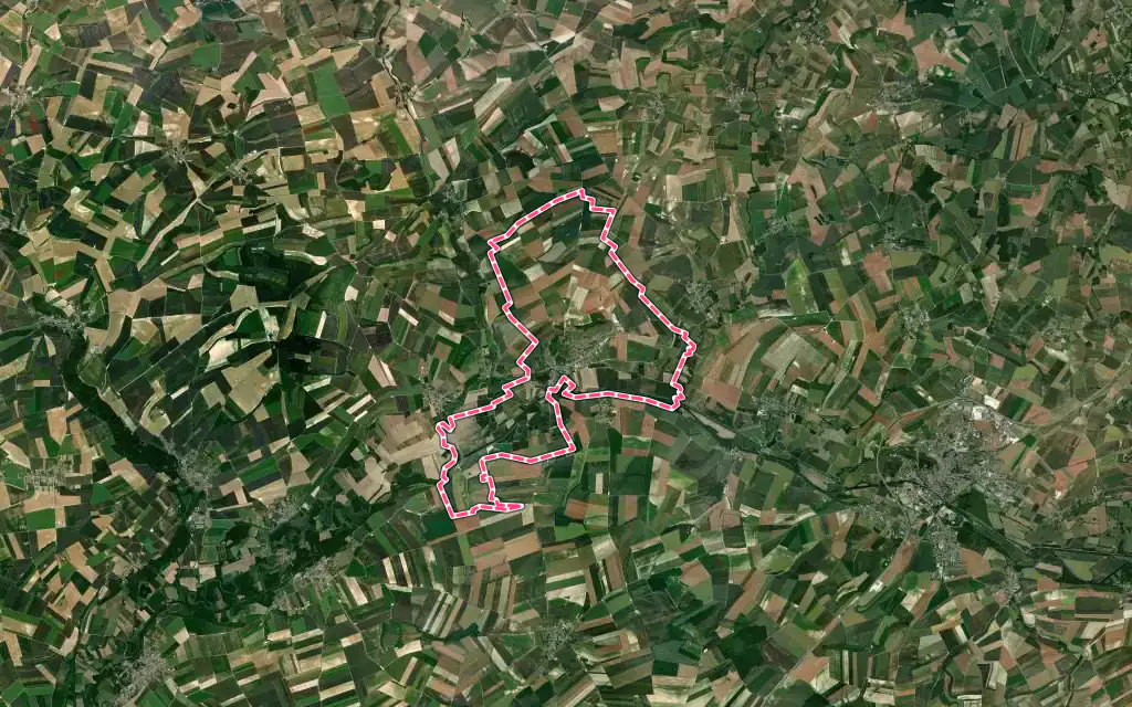 Vue satellite de Château-Porcien avec ses contours administratifs