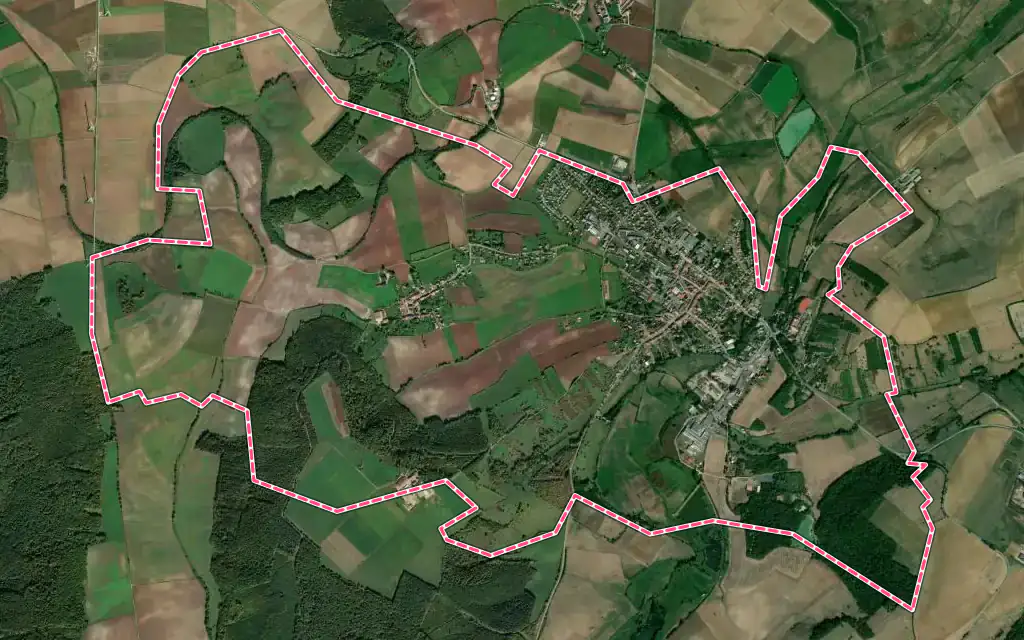 Vue satellite de Château-Salins avec ses contours administratifs