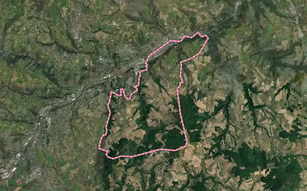 Vue satellite de Châteauneuf avec ses contours administratifs