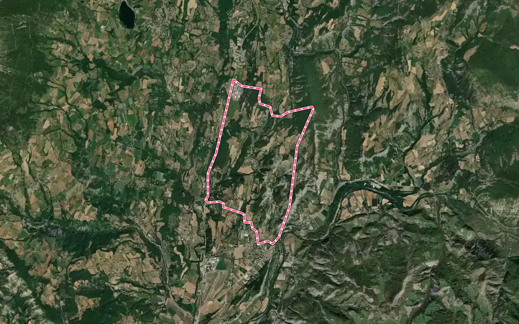 Vue satellite de Châteauvieux avec ses contours administratifs