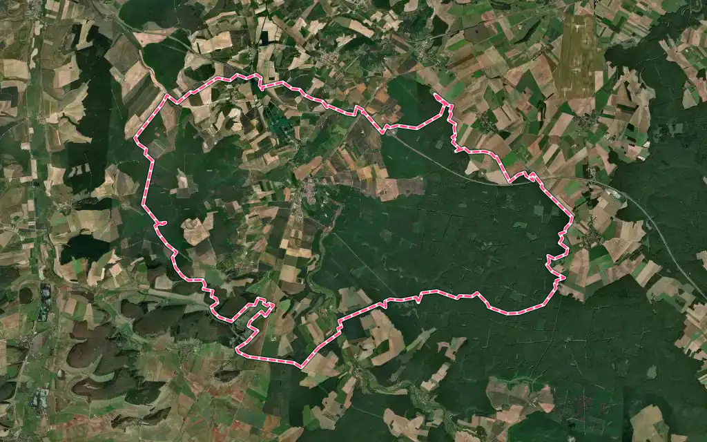Vue satellite de Châteauvillain avec ses contours administratifs
