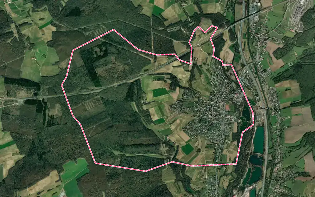 Vue satellite de Châtenois-les-Forges avec ses contours administratifs