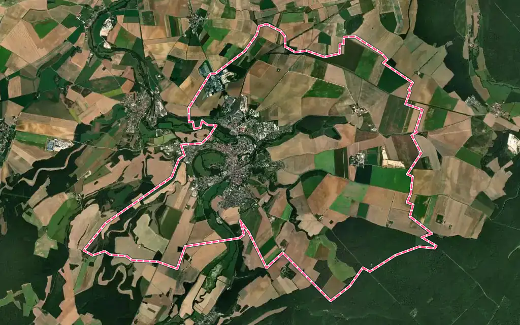 Vue satellite de Châtillon-sur-Seine avec ses contours administratifs