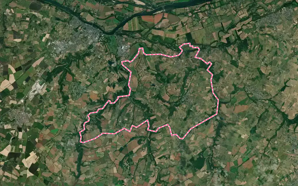 Vue satellite de Chaudefonds-sur-Layon avec ses contours administratifs
