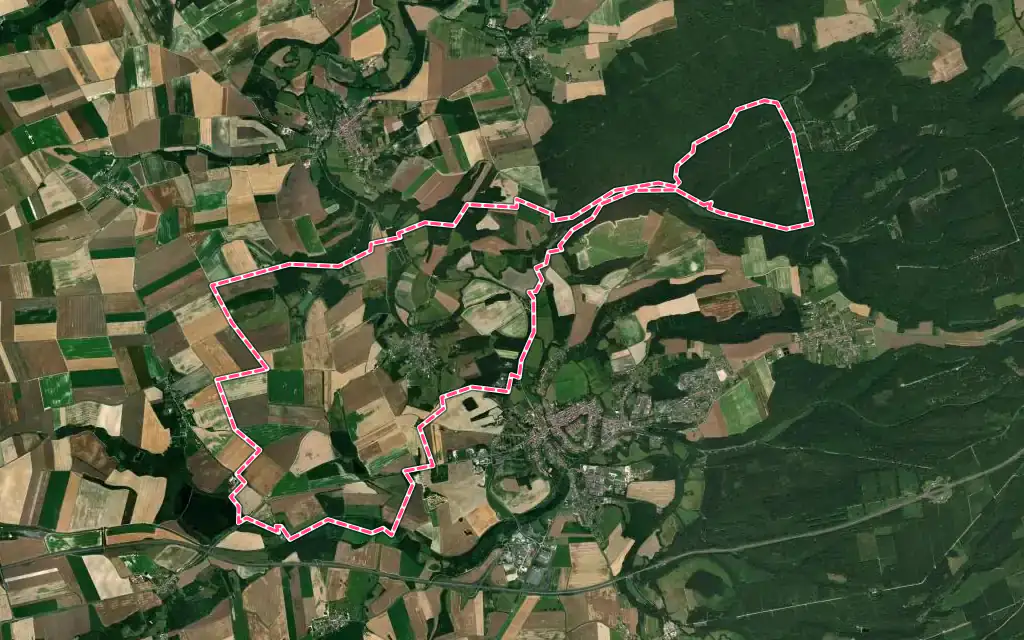 Vue satellite de Chaudefontaine avec ses contours administratifs
