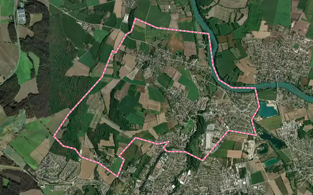 Vue satellite de Chavanoz avec ses contours administratifs