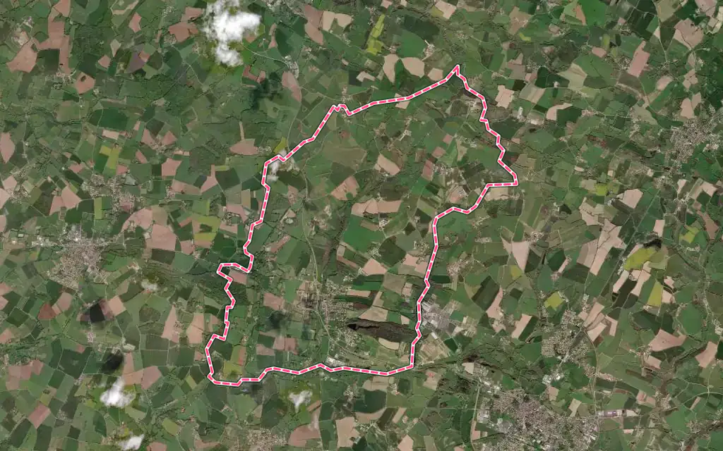 Vue satellite de Cheffois avec ses contours administratifs