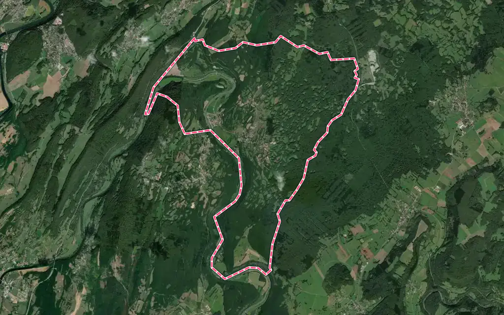 Vue satellite de Chenecey-Buillon avec ses contours administratifs