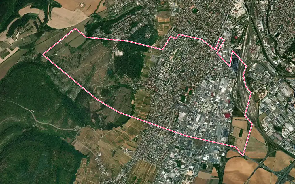 Vue satellite de Chenôve avec ses contours administratifs