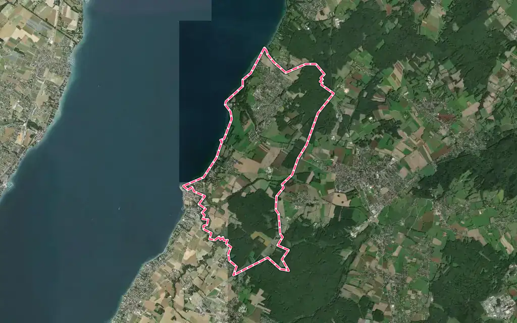 Vue satellite de Chens-sur-Léman avec ses contours administratifs