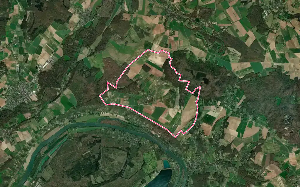 Vue satellite de Chérence avec ses contours administratifs