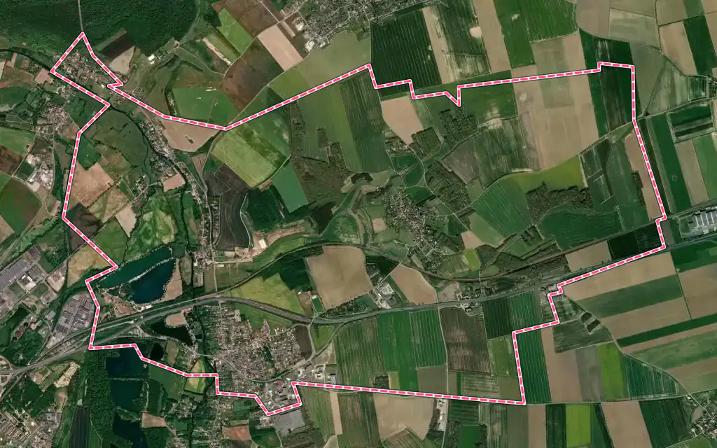 Vue satellite de Cherisy avec ses contours administratifs