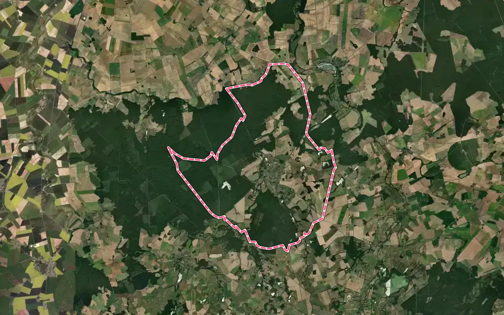 Vue satellite de Chezal-Benoît avec ses contours administratifs