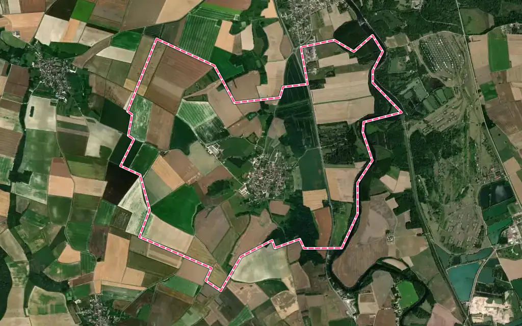 Vue satellite de Chichery avec ses contours administratifs